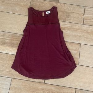 Old Navy maroon tank top